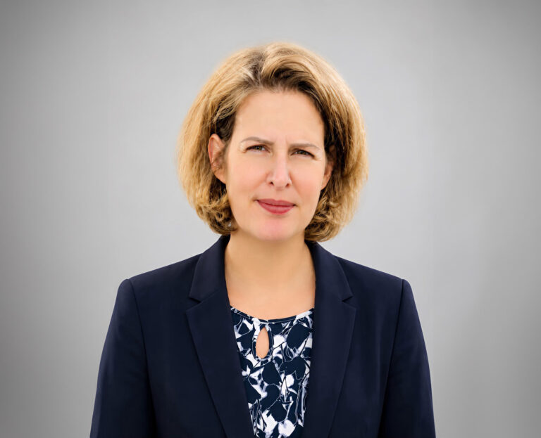 Sibylle Rheinheimer – Teamleitung stellv. Pflegedienstleitung 2 - Jobs Intensivpflege Frankenthal - MEMA Intensivpflege